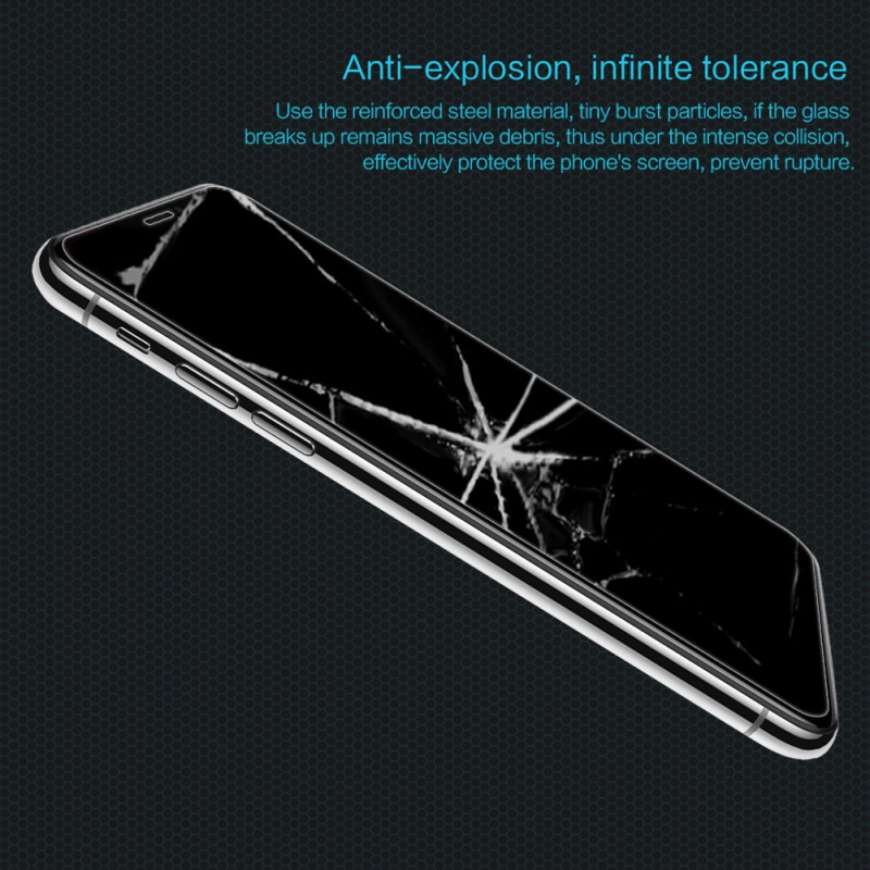 Miếng Dán Kính Cường Lực iPhone Xs Max Hiệu Nillkin 9H có khả năng chống dầu, hạn chế bám vân tay, chịu lực tốt trong quá trình sử dụng